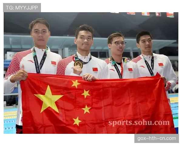 徐嘉余训练完直接啃鸡胸肉，这自律谁顶得住啊